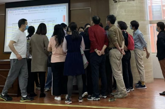 花数万元的高考志愿填报服务靠谱吗？