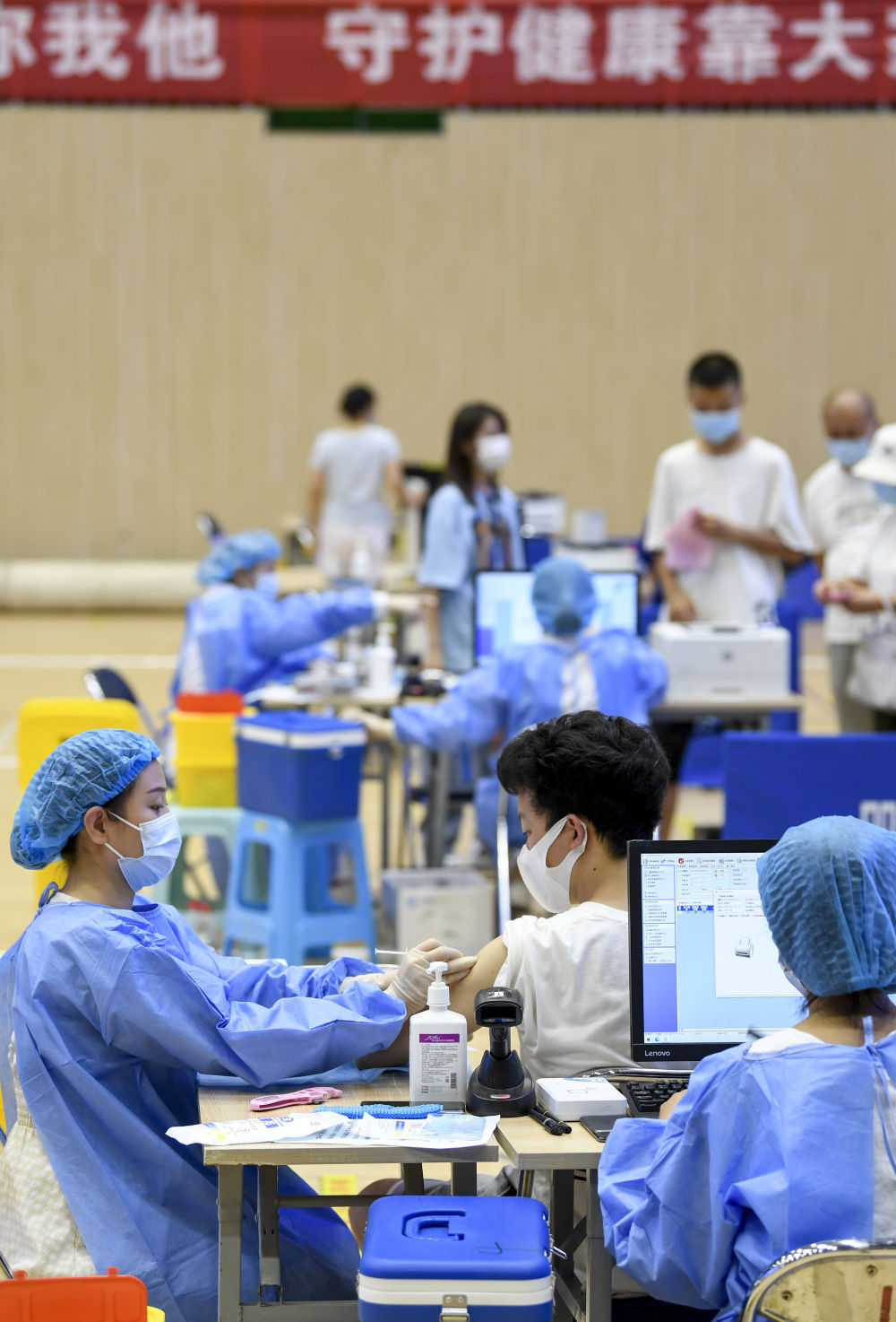 宁夏推进15至17岁人群新冠病毒疫苗接种工作