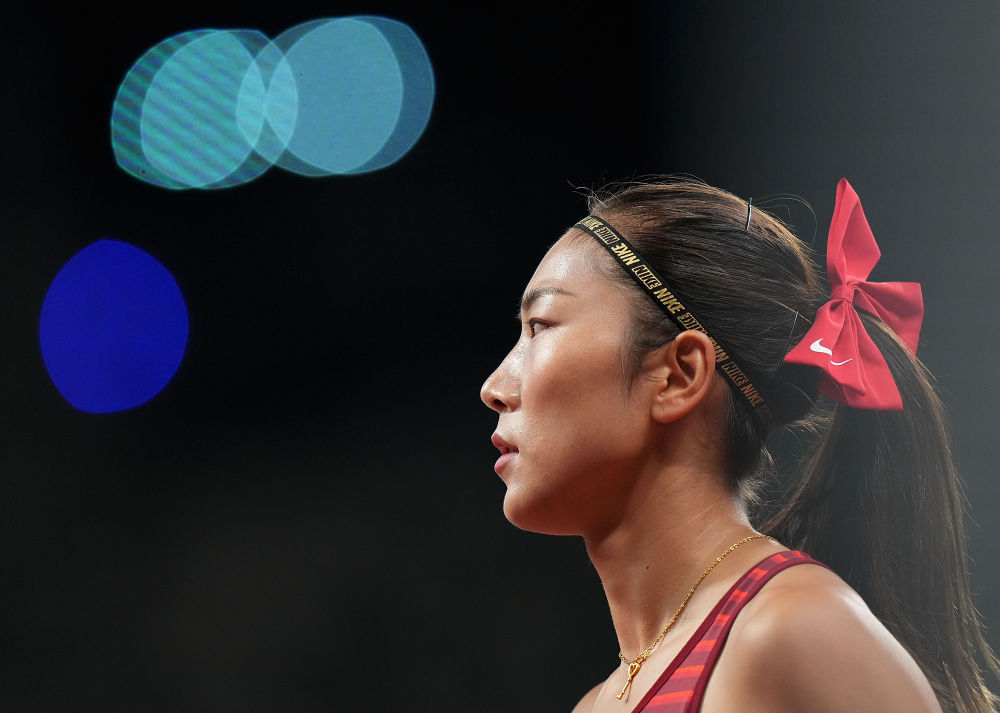 7月31日,中国选手王春雨在东京奥运会女子800米半决赛中.