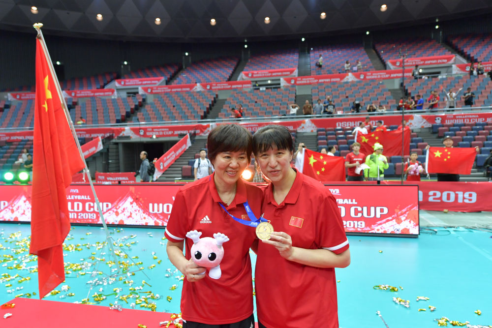 新华社评郎平卸任:败亦英雄